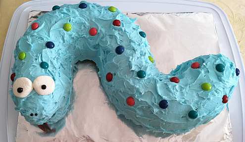 snake-cake.jpg